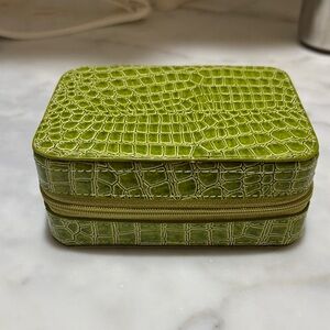 Green Crocodile Pattern Jewelry Box